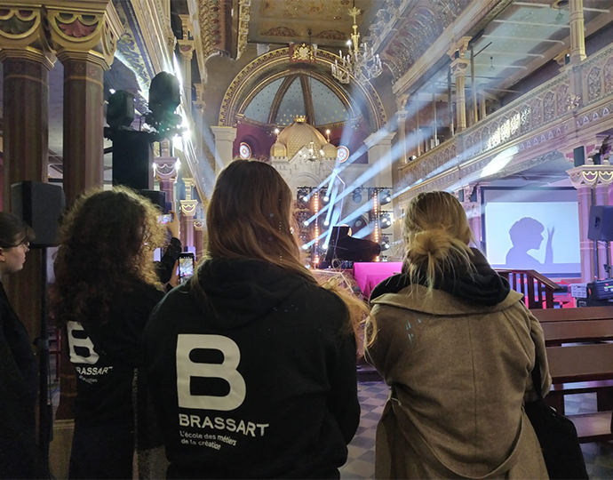 BRASSART Strasbourg signe le backdrop du concert Symphonie pour la Vie